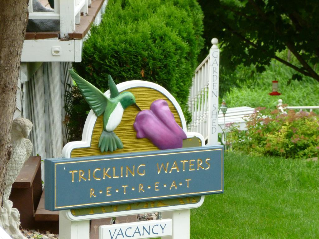Вилла Trickling Waters Retreat Marquette Экстерьер фото