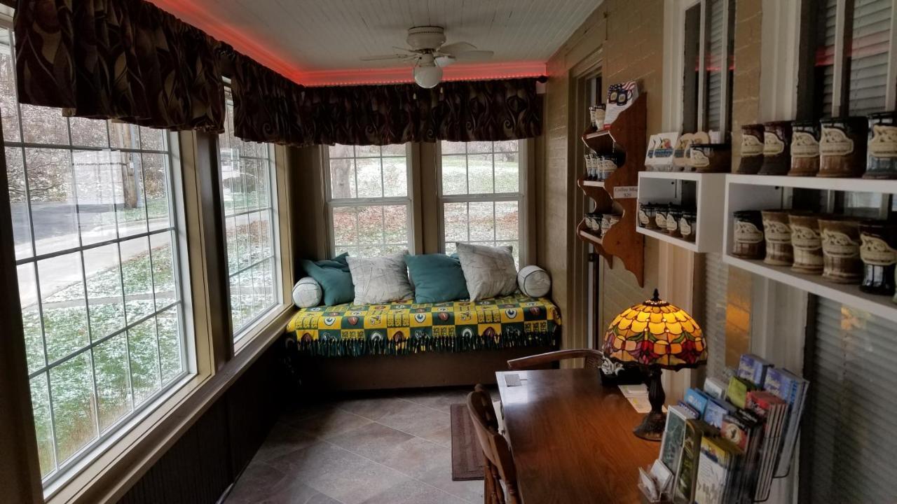 Вилла Trickling Waters Retreat Marquette Экстерьер фото